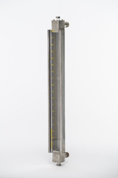 8800 Series Level Gauge